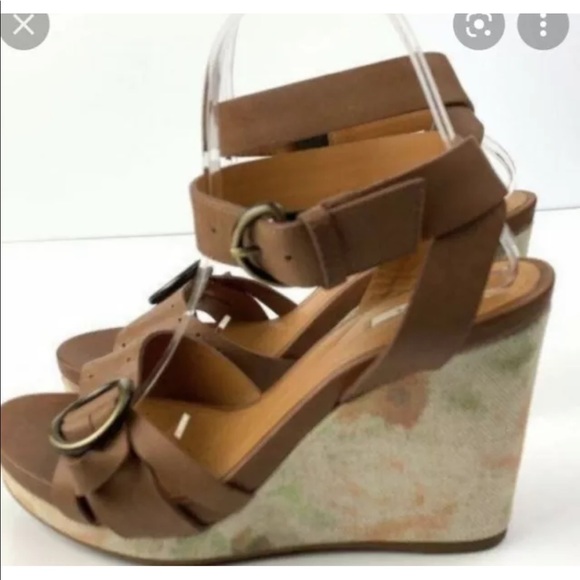 Pre-Owned W/o Box GEOX D Victory B D42P5B Sz 38.5 Brown With Floral Canvas Wedge - Picture 3 of 11